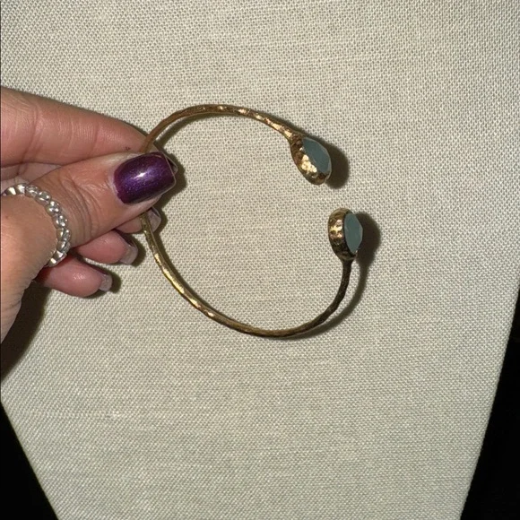 Aquamarine cuff Bracelet - Picture 2 of 3